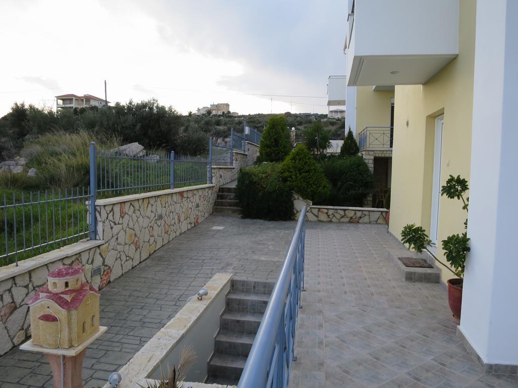 Christine Apartment *